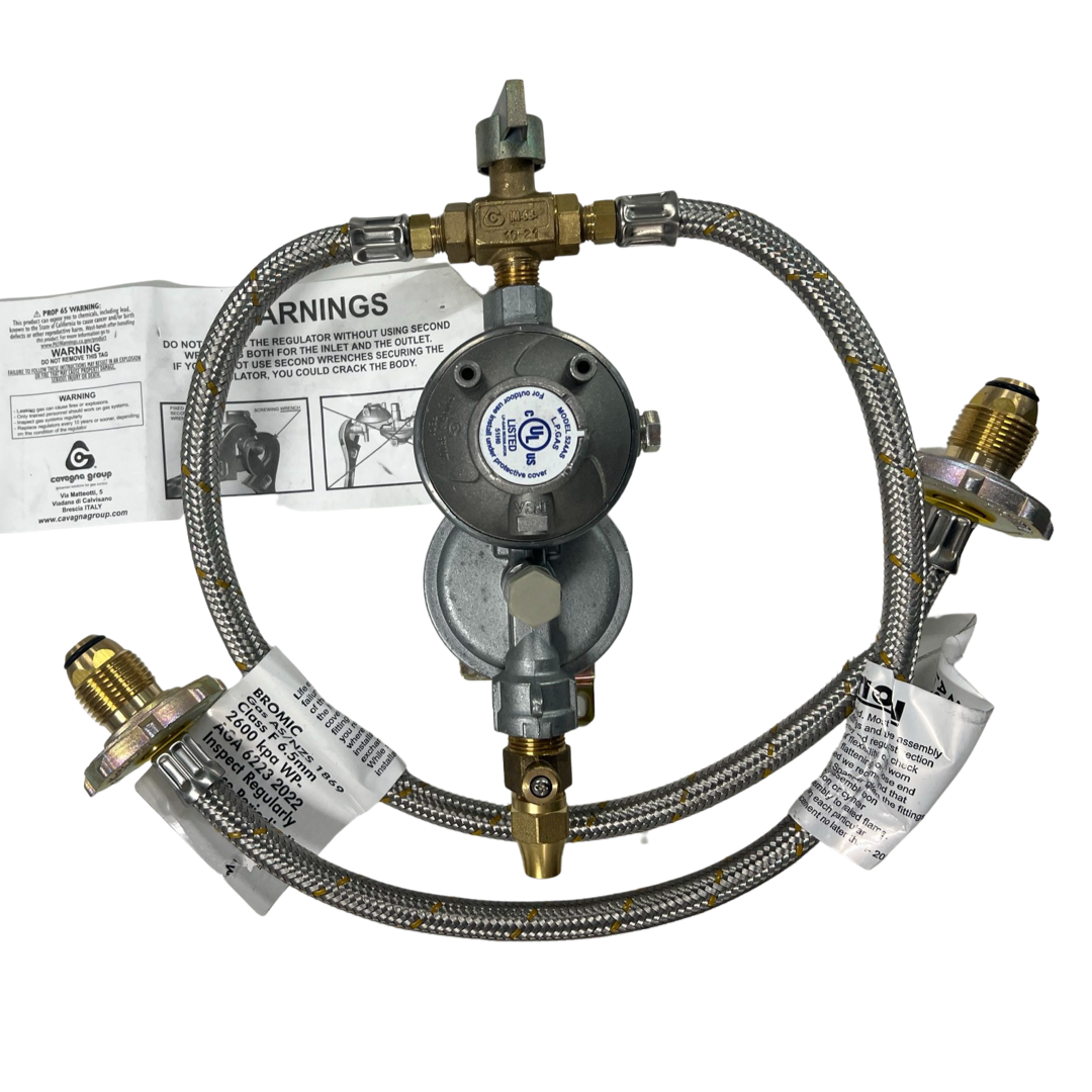 LPG DUAL MANUAL GAS REGULATOR KIT - DOUBLE BOTTLE SUITS CARAVAN HOME USE 2 STAGE 450mm SS pigtails 5/16 SAE adaptor Gas type LPG outlet pressure 28 mbarinlet 175. baroperating temp -20 to 55c
