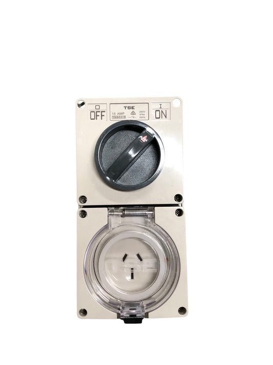 15A 3 pin SWITCHED OUTLET