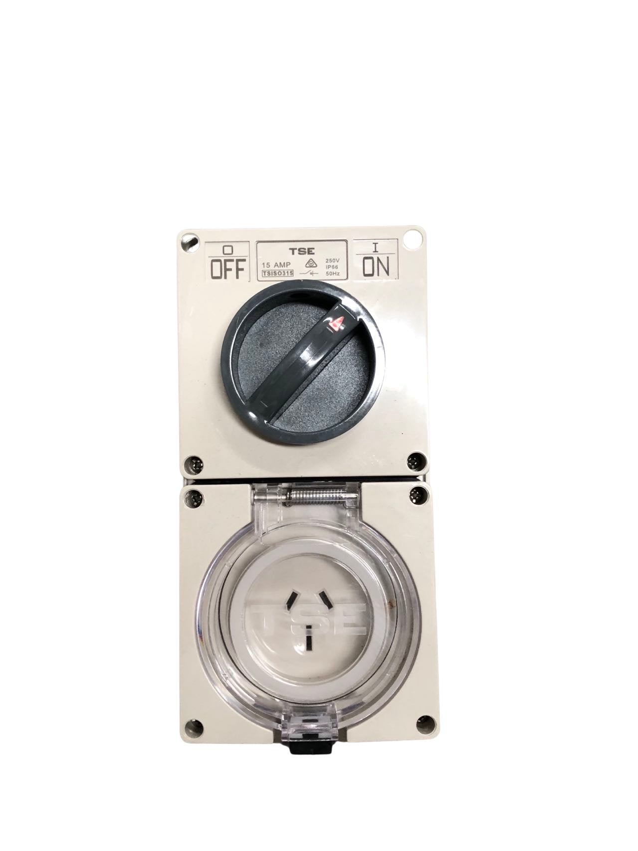 15A 3 pin SWITCHED OUTLET